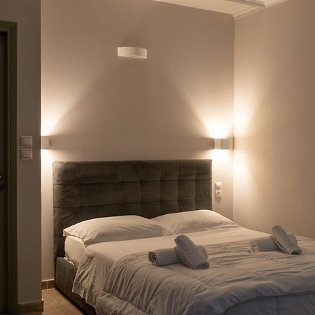 Central Studio - Fully Equiped. Ideal For Couples Patras Exterior photo